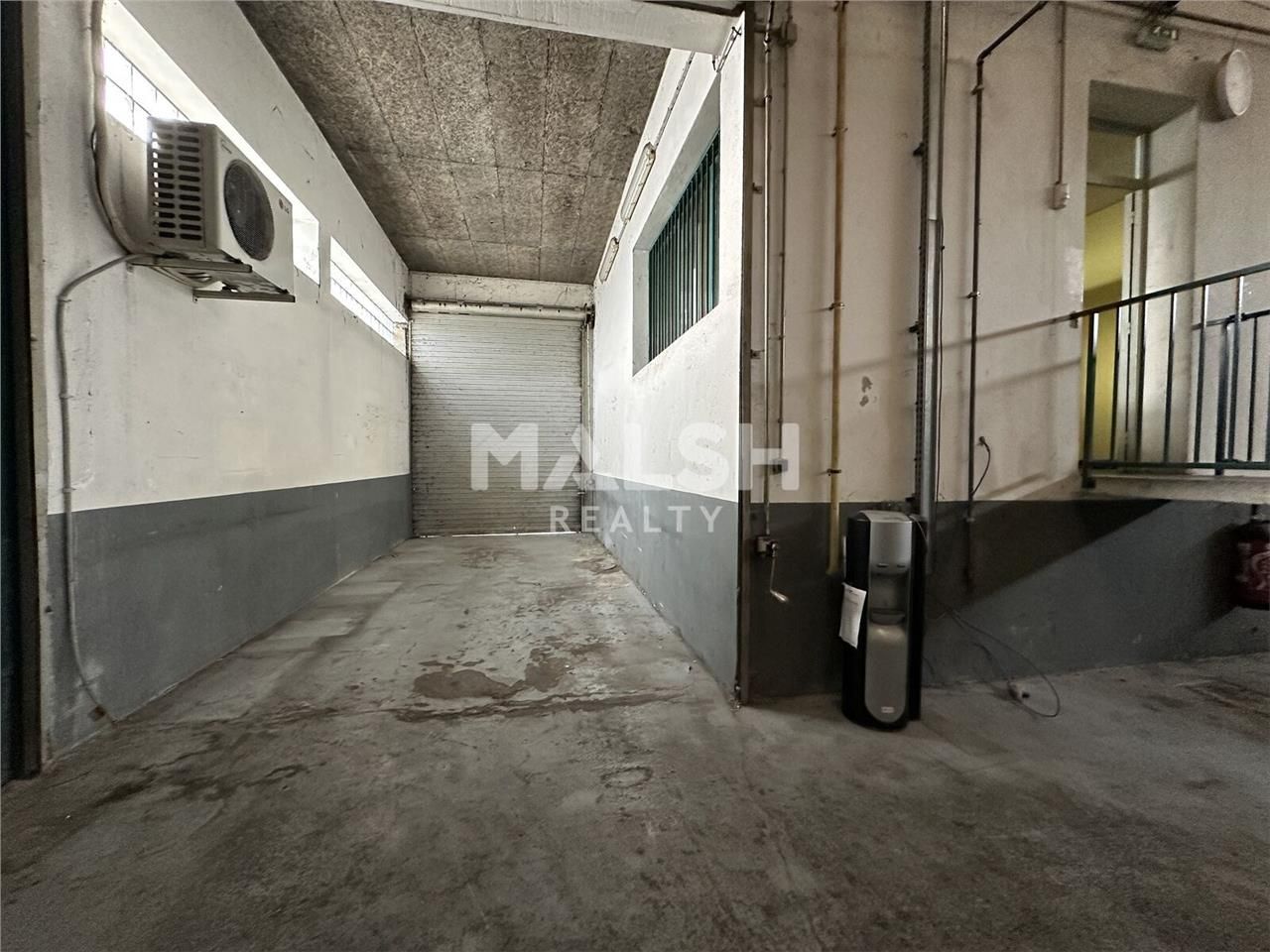 Sur un terrain indépendant de 2 874 m², nous vous