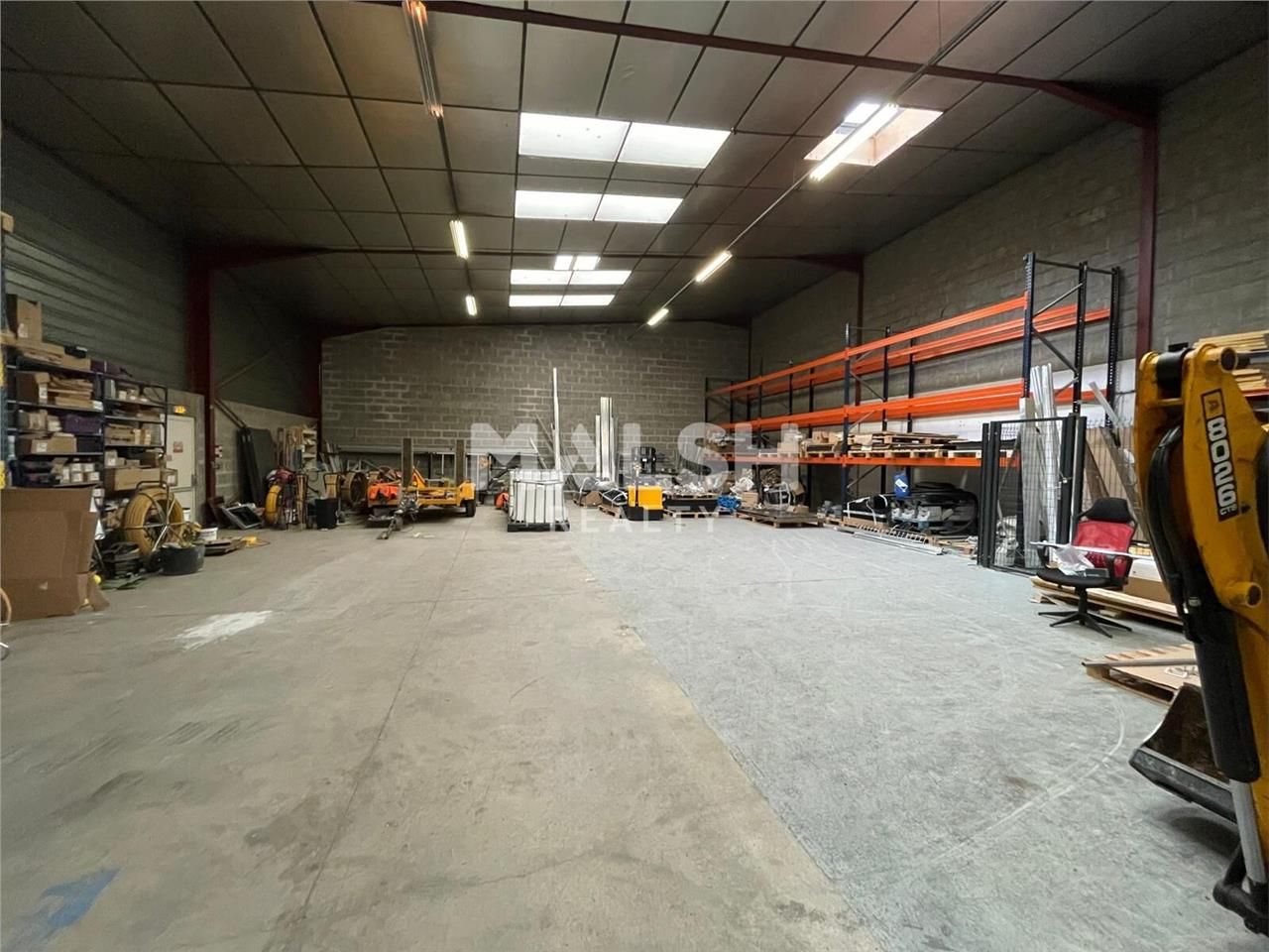 Au coeur de la ZI Mi-Plaine à Chassieu, nous vous