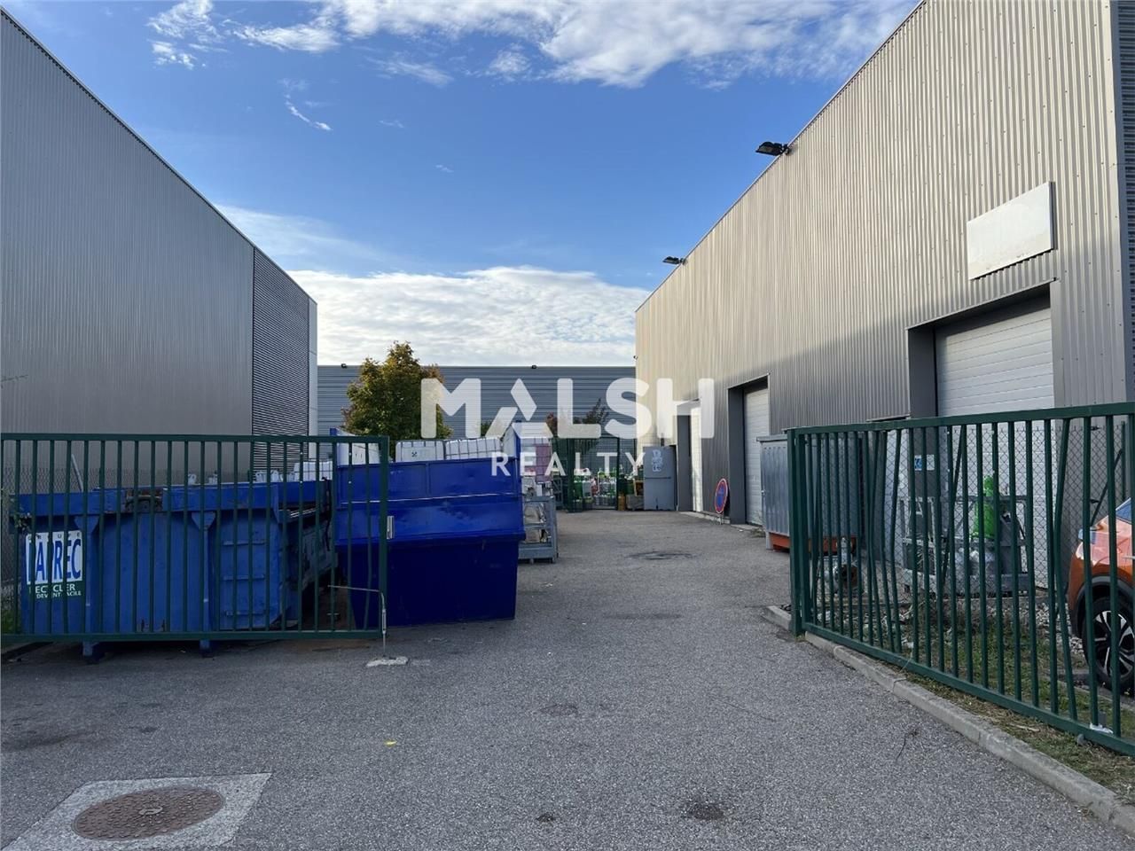 Au sein d'un parc d'activités clos, nous vous pro