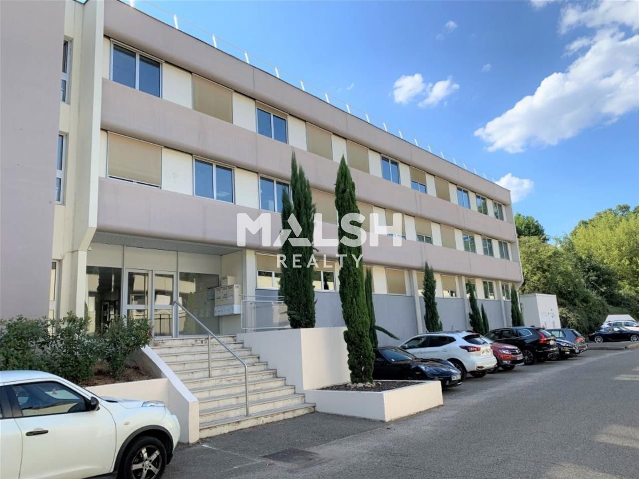 Location bureaux 355 m² divisibles à partir de 35 m²