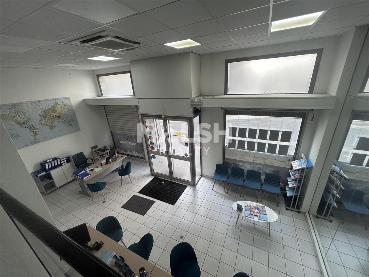 Nous vous proposons à la location un local profes