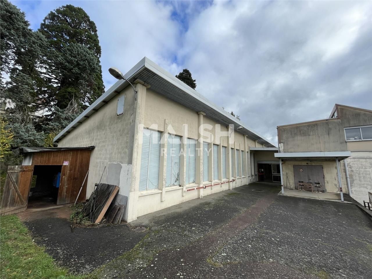 À proximité immédiate du centre de Chauffailles, 