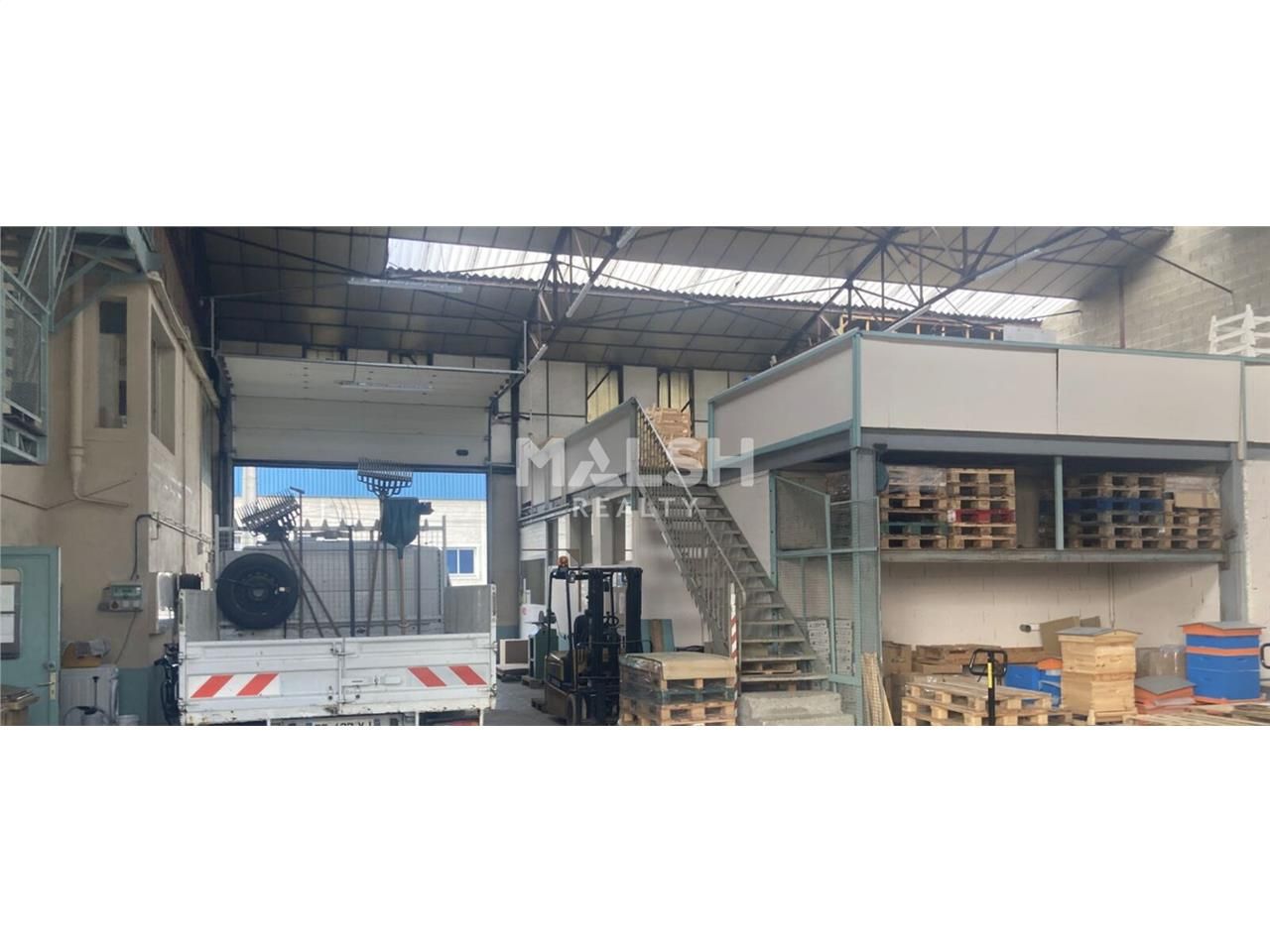 Sur un terrain indépendant de 2 200 m², nous vous