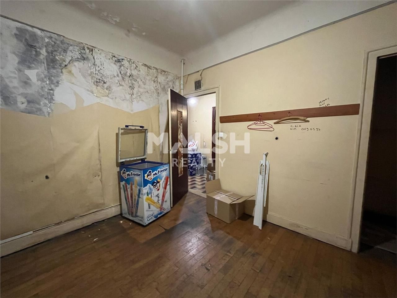 Nous vous proposons à louer un local commercial d