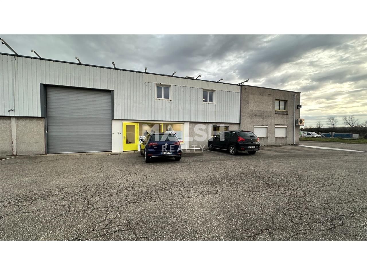 Au sein d'un parc d'activités clos et sécurisé à