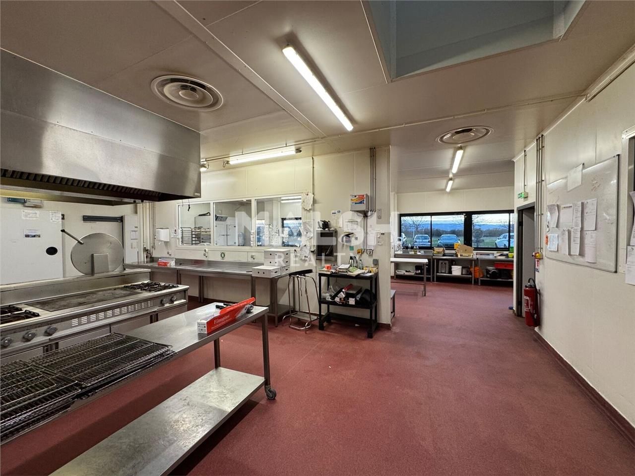 Nous vous proposons à la location un local d'acti