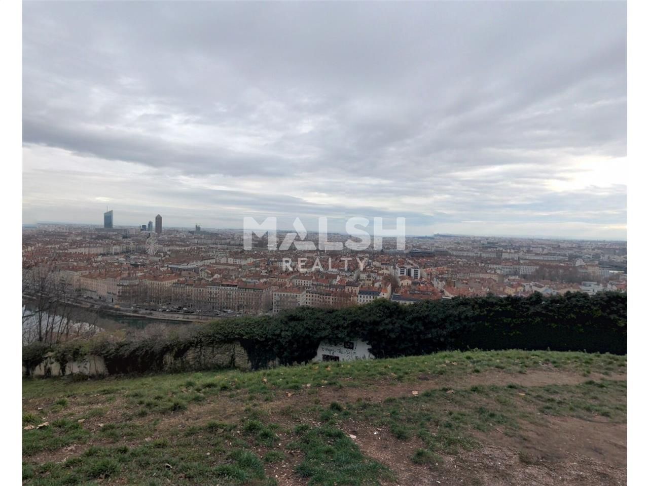 Nous vous proposons en cession de droit au bail u