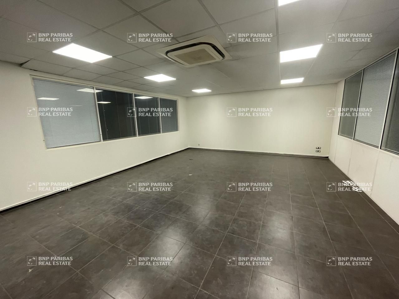 940 m² pour ce activité en location à Rennes