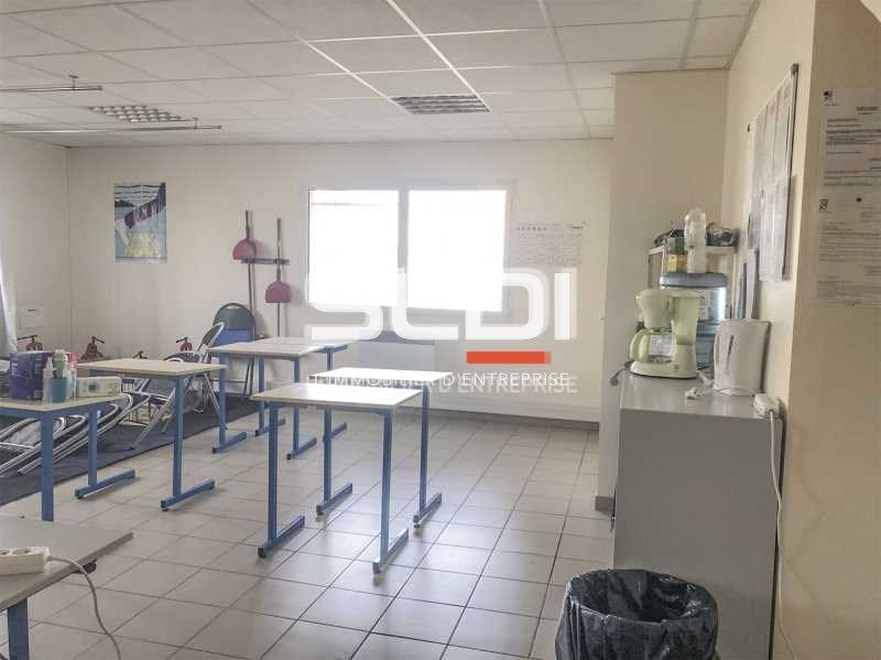 Belle opportunité à saisir, au sein d'un parc d'a