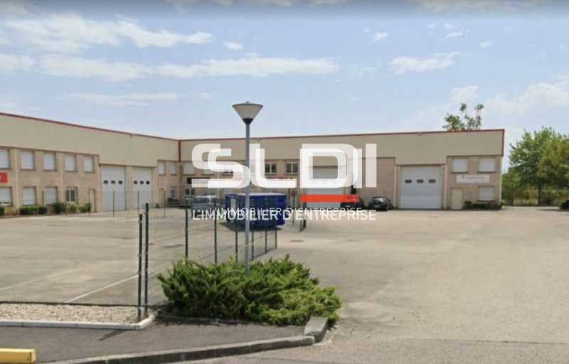 Au coeur d'un joli parc d'activité dans la ZI de 