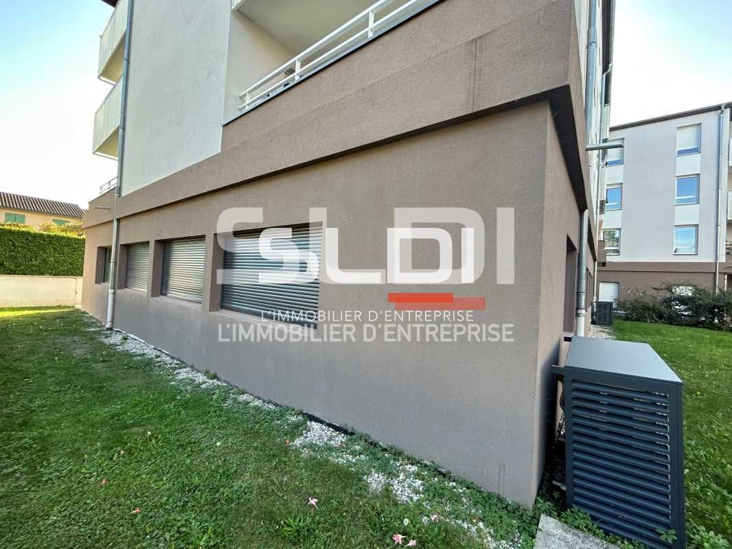 Découvrez cet espace commercial de 205 m², divisi