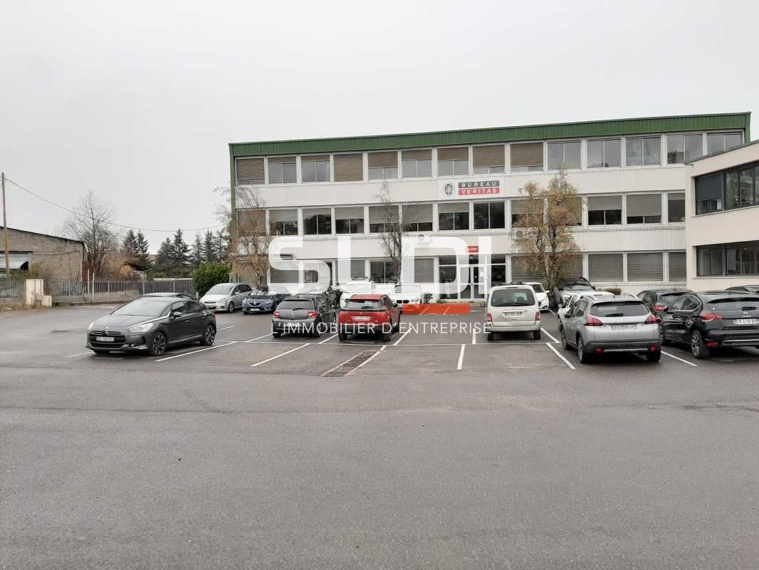 Dans un batiment mixte, la SLDI vous propose des 