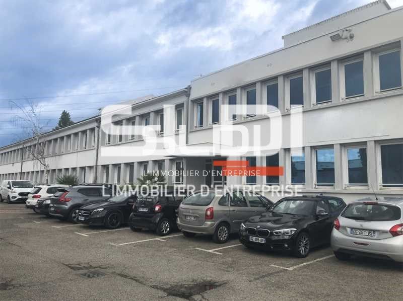 Nous vous proposons à la location plusieurs surfa