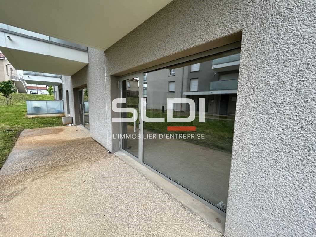 Profitez de ce local commercial de 156 m² à louer