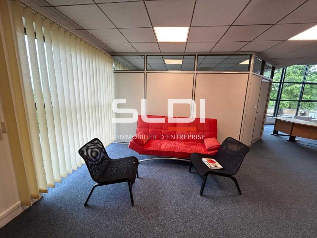 Découvrez ces bureaux à louer de 150 m² situés à 