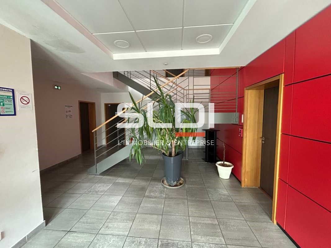 VENTE A INVESTISSEUR - Idéalement situé proche du