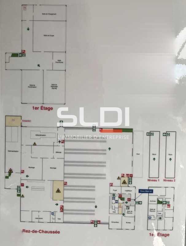 Location entrepots 2680 m² non divisibles