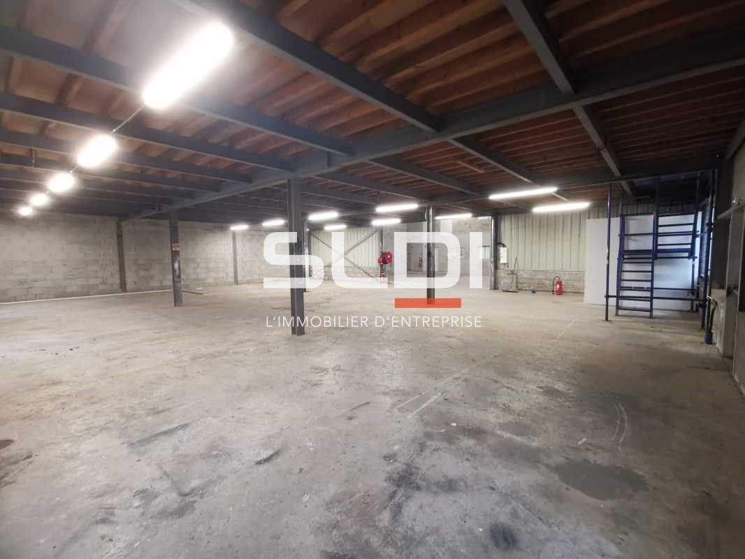 La SLDI  vous propose sur la commune de Toussieu 