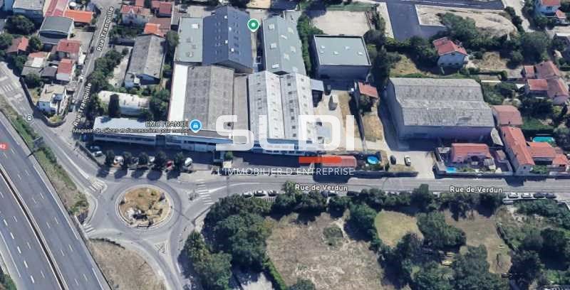 Villeurbanne, à proximité des transports en commu