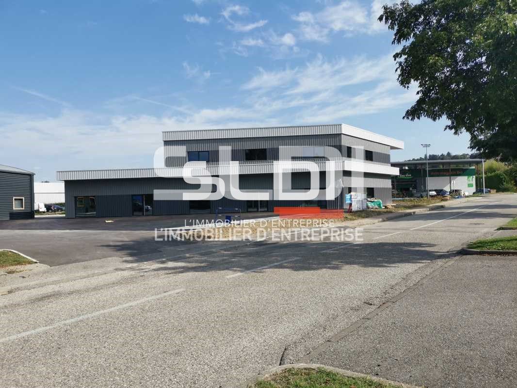 Dans zone commercial à forte influence, nous vous