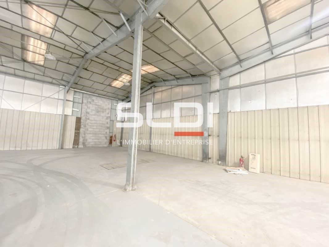 Découvrez ces espaces de 614 m² divisibles à part