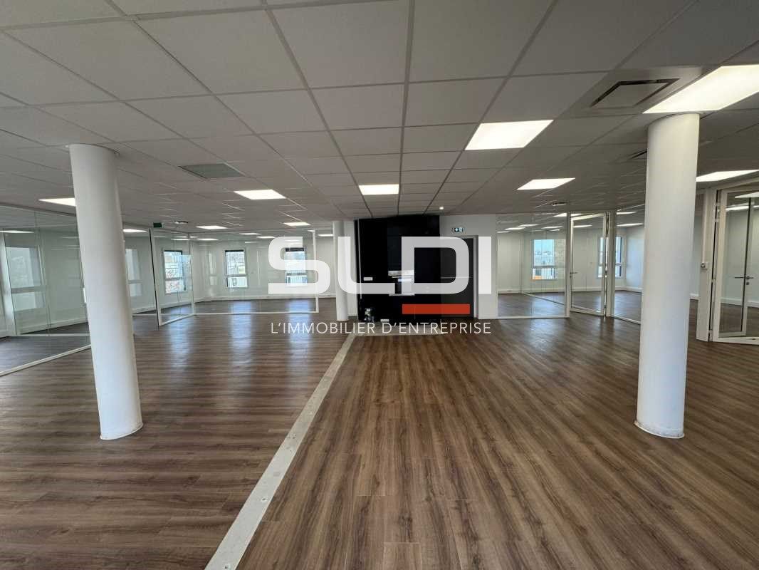 Idéalement situé sur la commune de Dardilly, nous