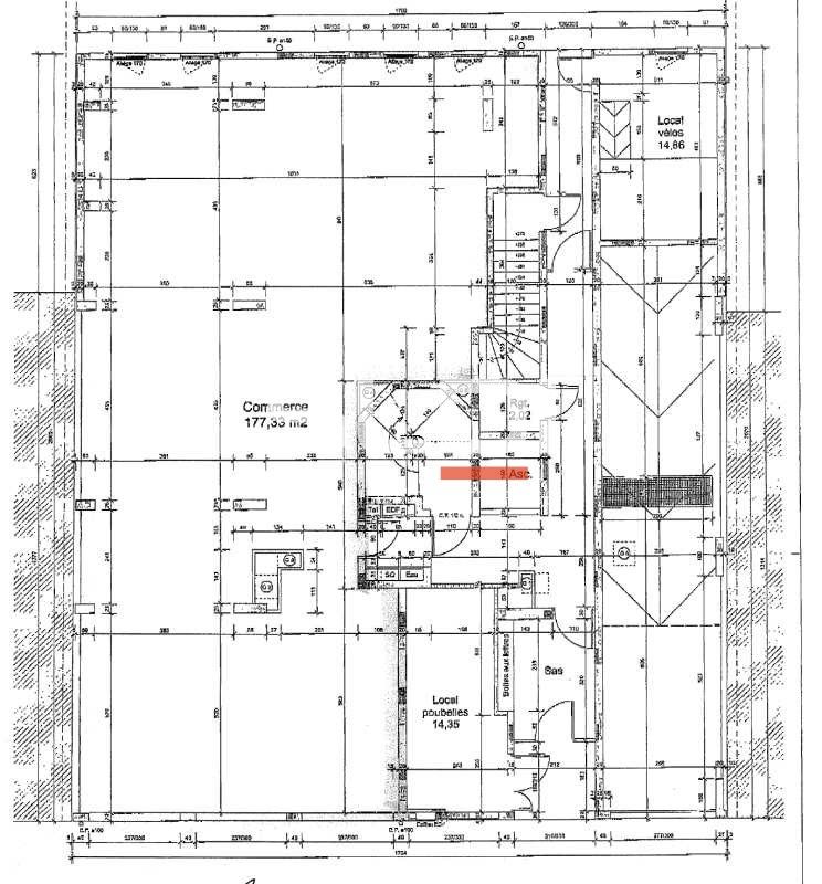 Location locaux commerciaux 178 m² non divisibles