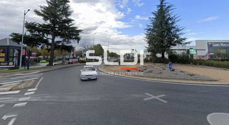 À la recherche d'un espace commercial à louer à S