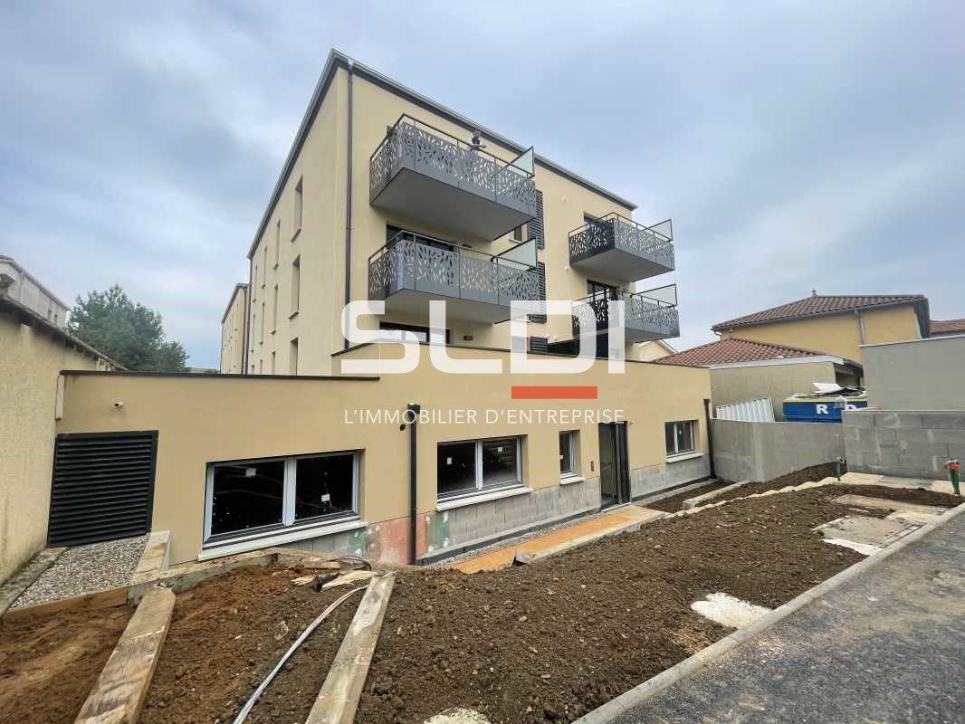 Jassans Riottier, nous vous proposons une surface