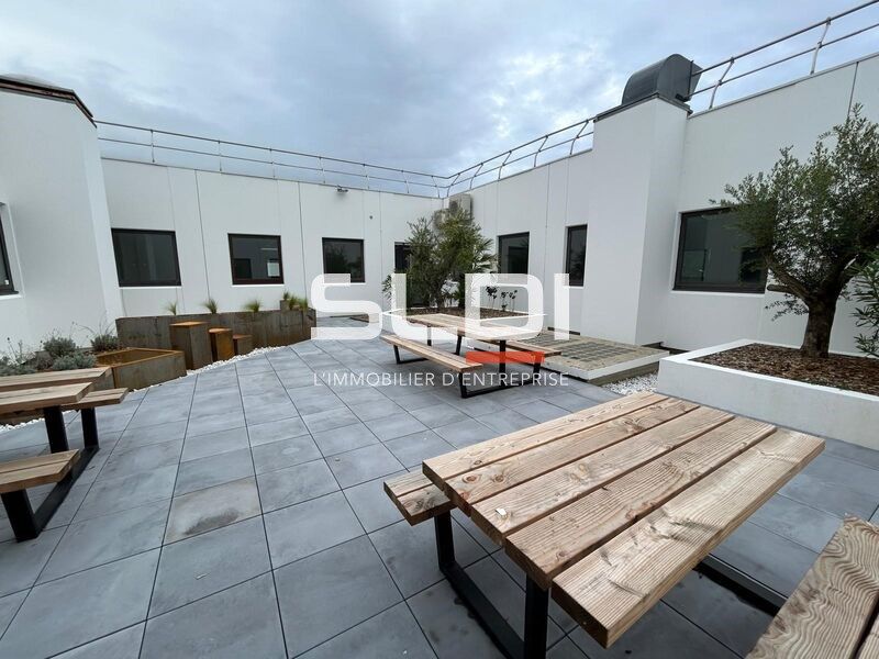 Nous vous proposons à la location plusieurs surfa