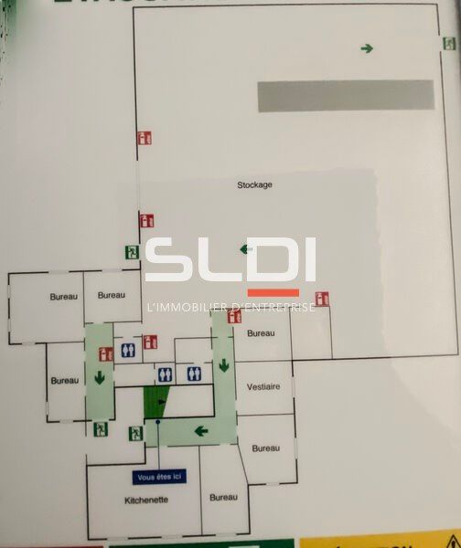 Location entrepots 1600 m² non divisibles