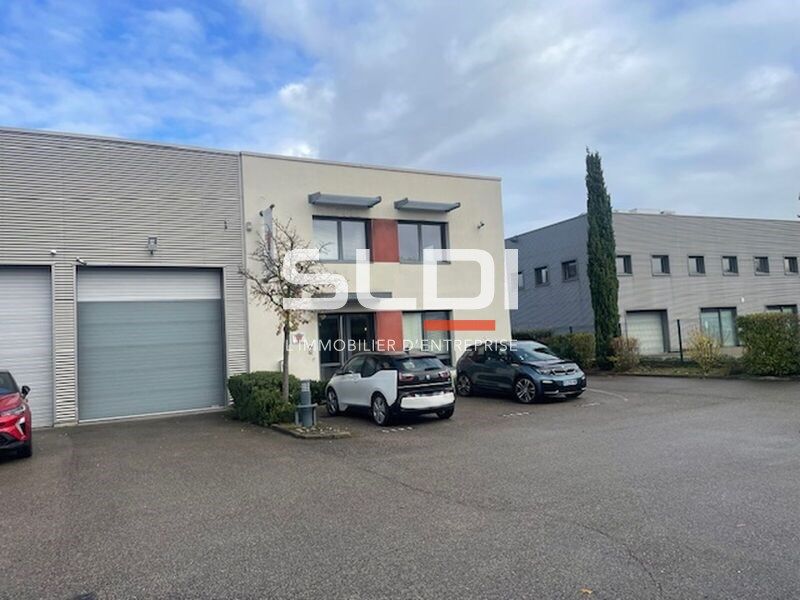 Vente entrepots 534 m² non divisibles