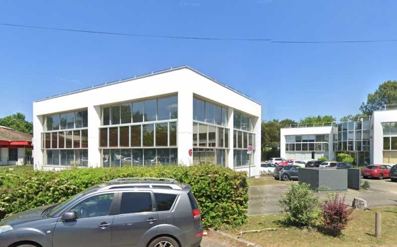 Arthur Loyd vous propose à la location 940 m² de 