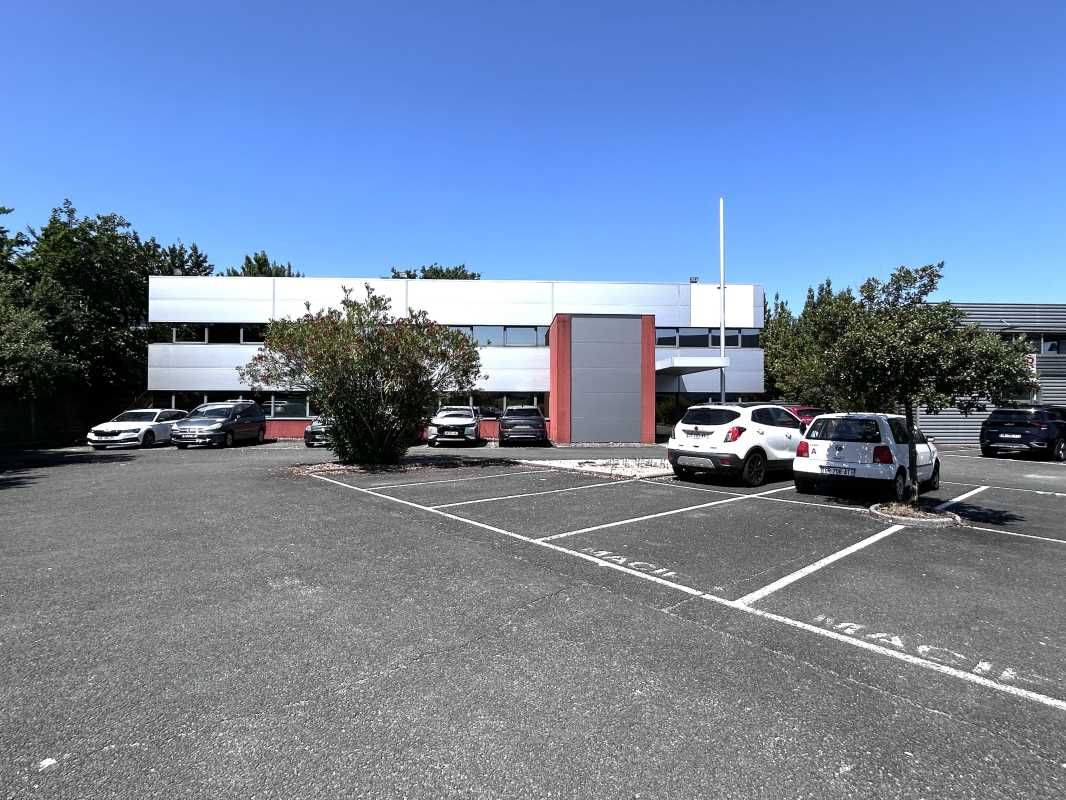 À Mérignac, Parc Kennedy, Arthur Loyd vous propo