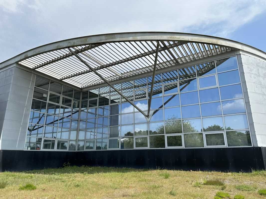 Arthur Loyd vous propose à la location un immeubl