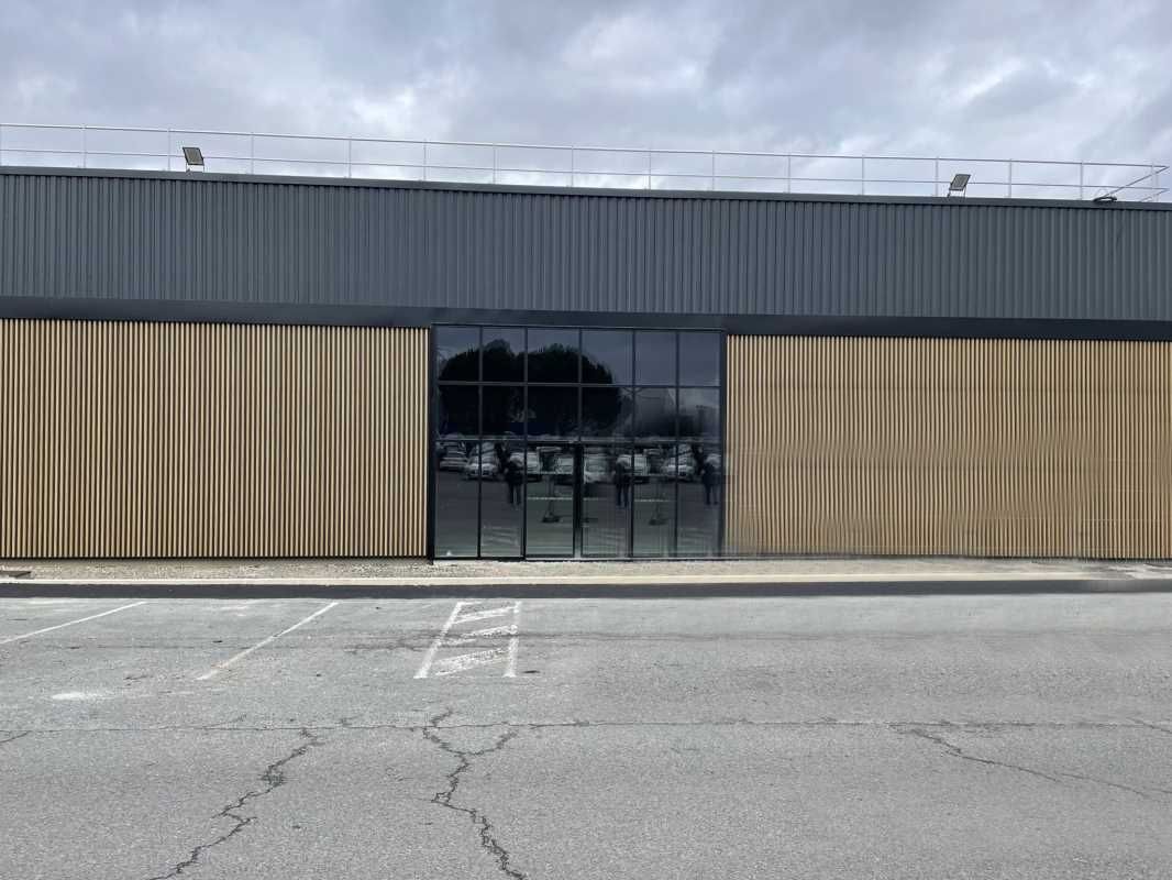 Arthur Loyd Bordeaux vous présente trois locaux c