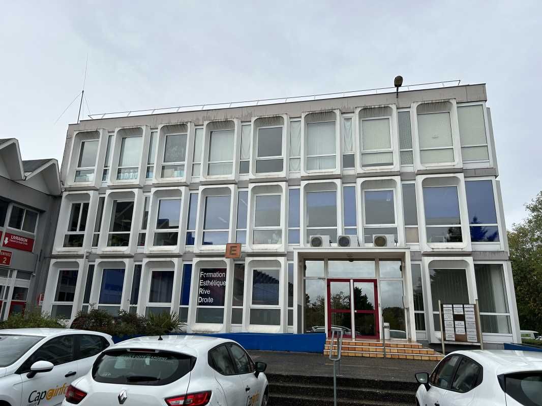 Arthur Loyd vous propose, au sein d'un ensemble i