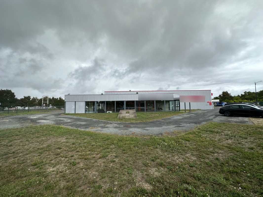 Arthur Loyd vous présente une surface de 544 m² d