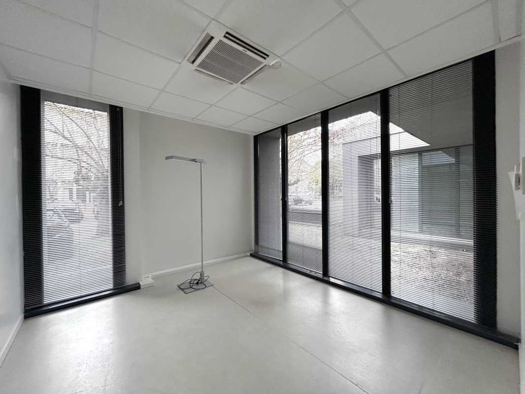 Arthur Loyd propose à la location un immeuble de 