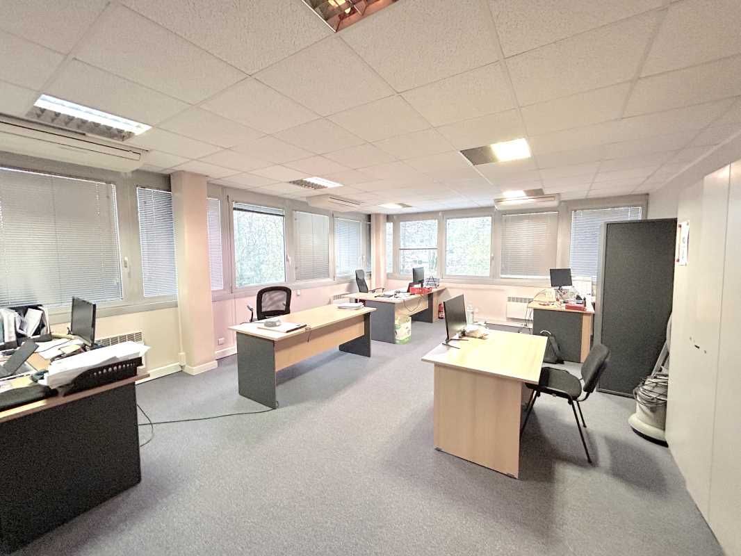 Arthur Loyd vous propose un plateau de bureaux am