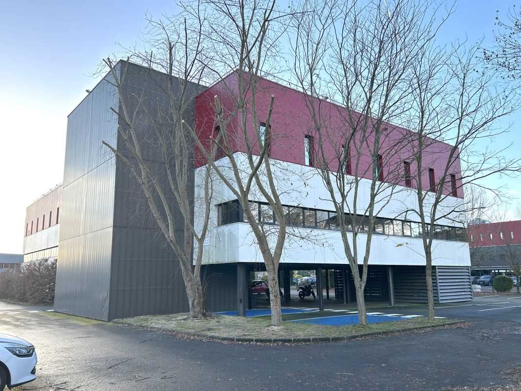 Au 1er étage d'un immeuble R+2 récent et de bon s