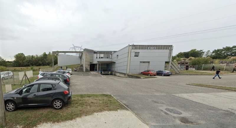 Arthur Loyd vous propose, à proximité immédiate d