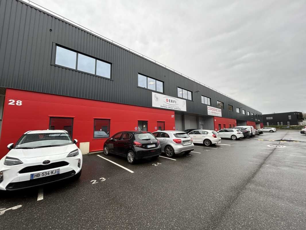 Arthur Loyd vous propose, dans une zone d'activit