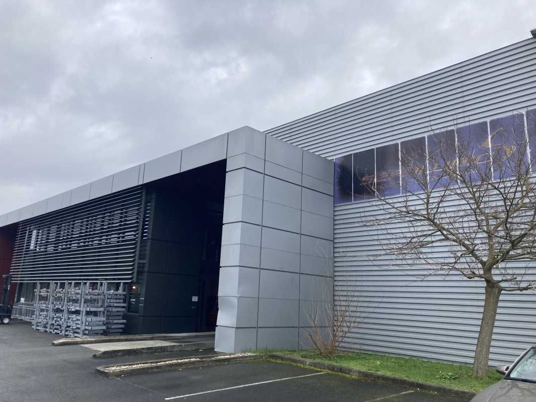 Arthur Loyd propose à la vente un entrepôt indust