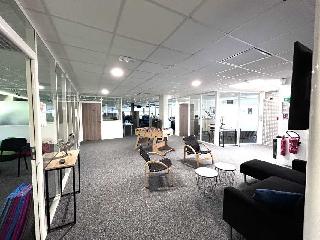 À Mérignac, Parc Kennedy,  Arthur Loyd vous propo