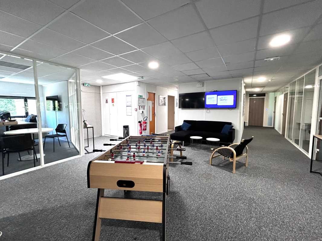 À Mérignac, Parc Kennedy,  Arthur Loyd vous propo