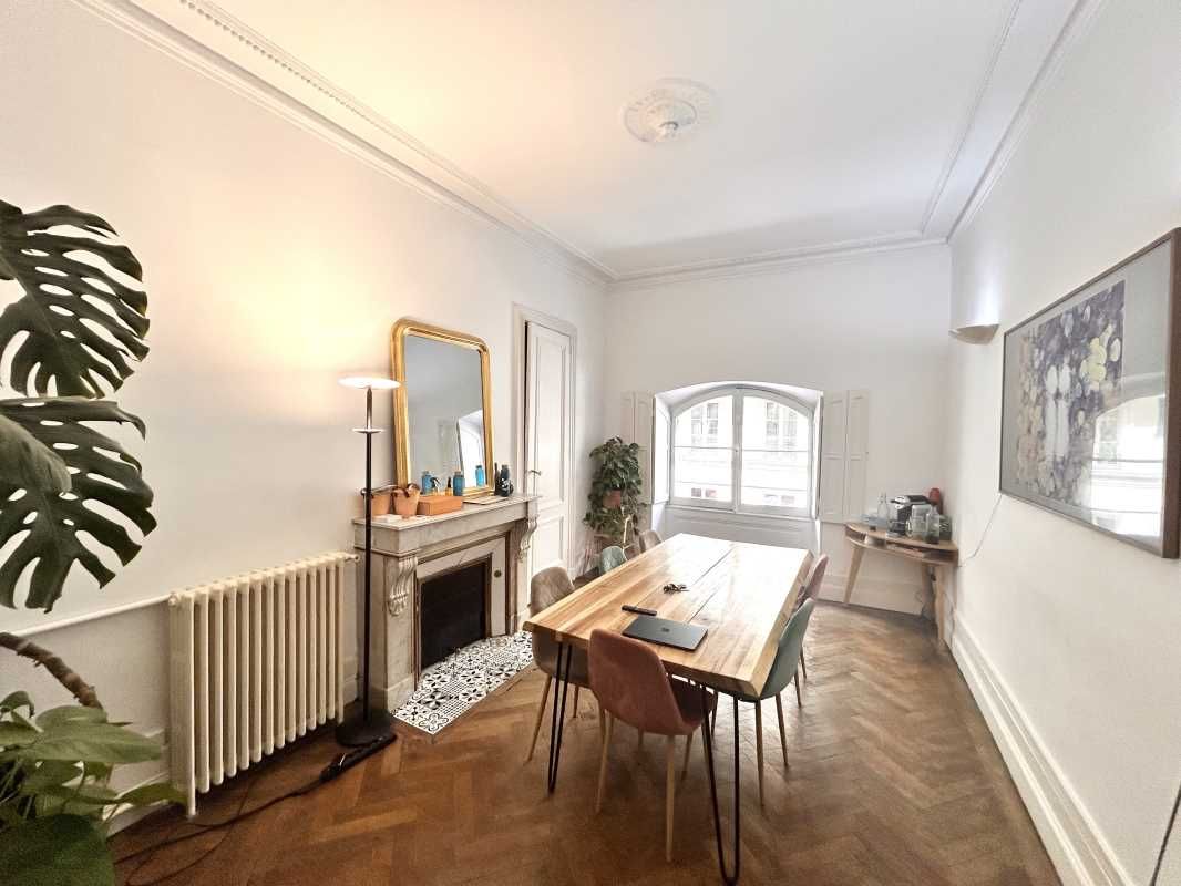 Arthur Loyd vous propose un plateau de bureaux d'