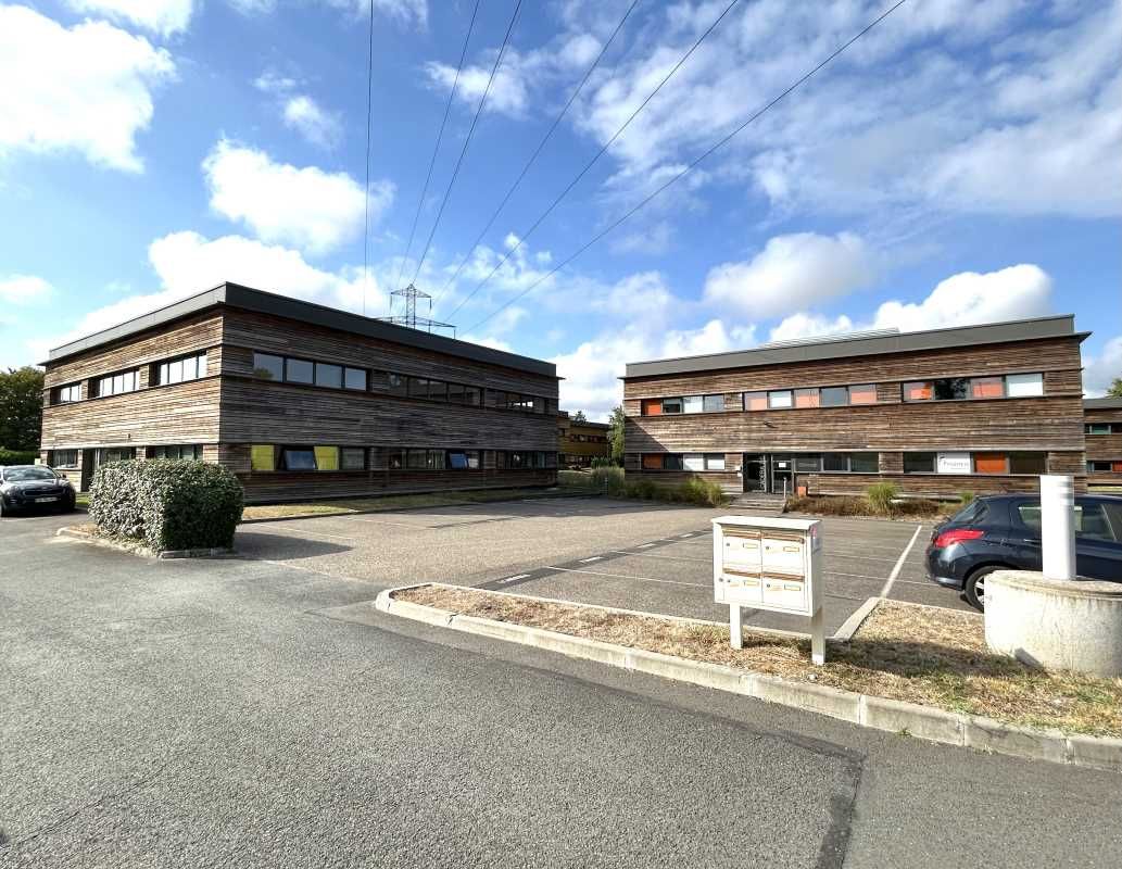 Dans la zone Cadera Sud à Mérignac, Arthur Loyd v