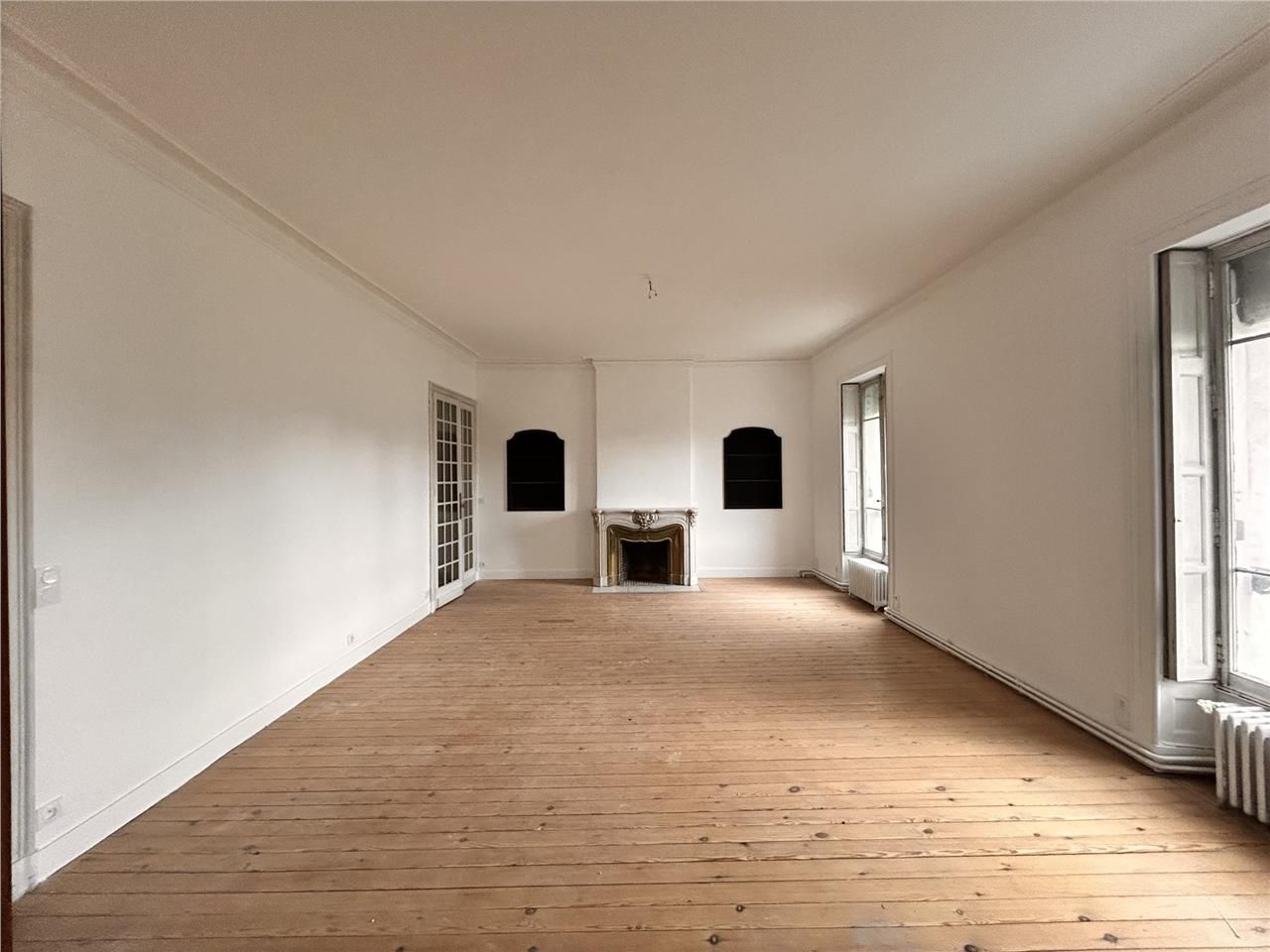 Arthur Loyd Bordeaux vous propose à la location u