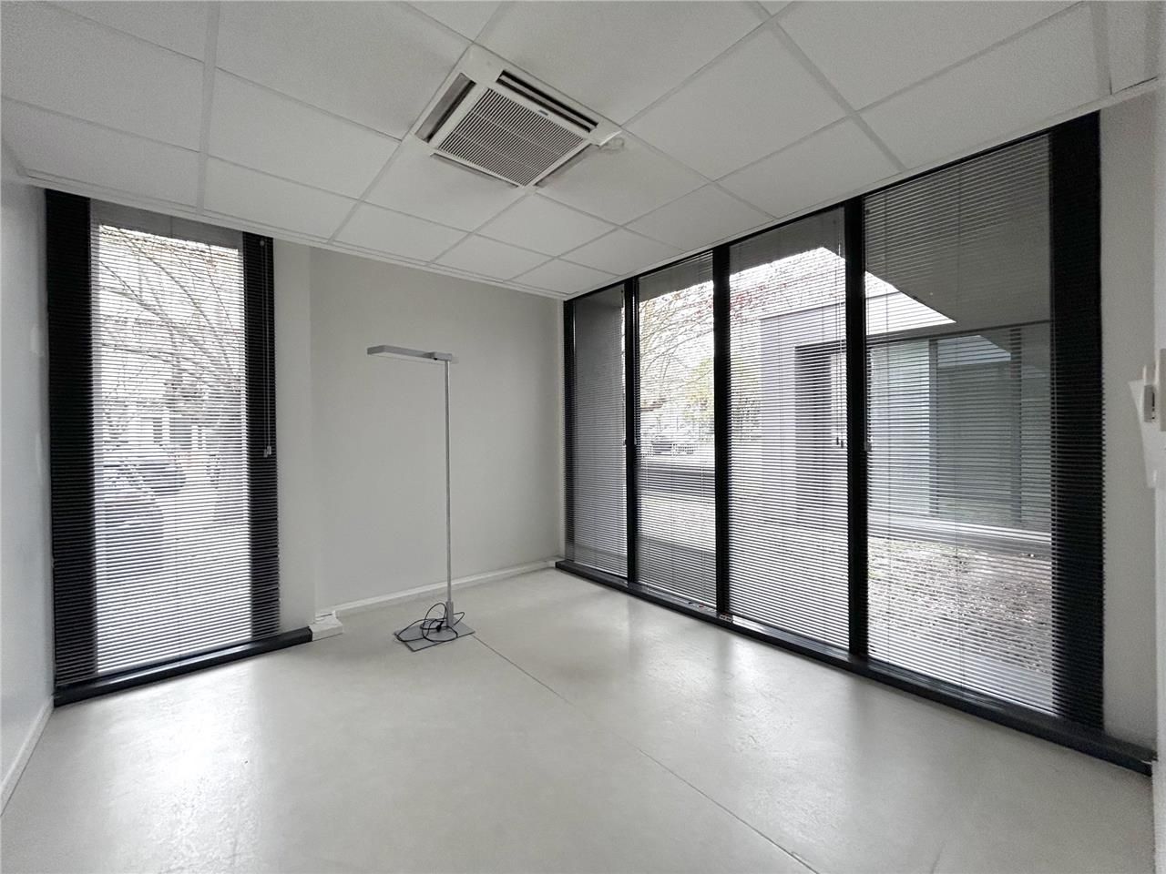 Arthur Loyd propose à la location un immeuble de 